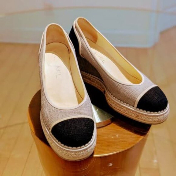 Chanel Two-Tone Espadrille Flats - Picture 2 of 5